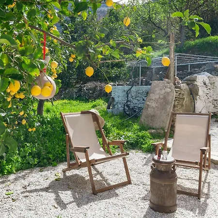 Oak Farm Traditional Holiday home Fallika