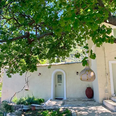 Casa de Férias Oak Farm Traditional Fallika